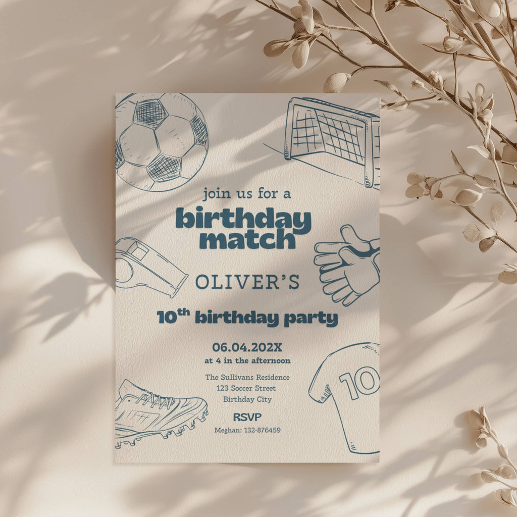Soccer birthday invitation with birthday match theme and sporty design